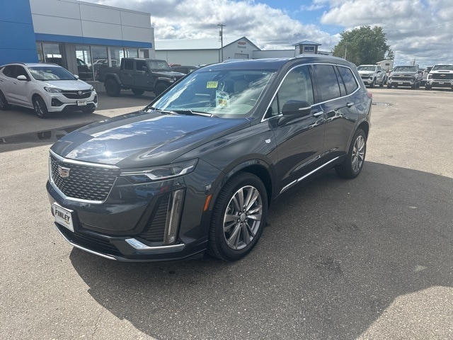 Used 2022 Cadillac XT6 Premium Luxury with VIN 1GYKPDRS8NZ166876 for sale in Crookston, Minnesota
