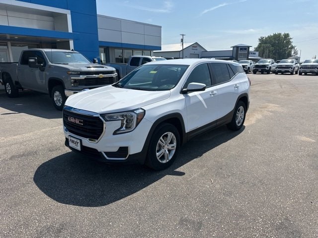 Used 2024 GMC Terrain SLE with VIN 3GKALTEG5RL335486 for sale in Crookston, Minnesota