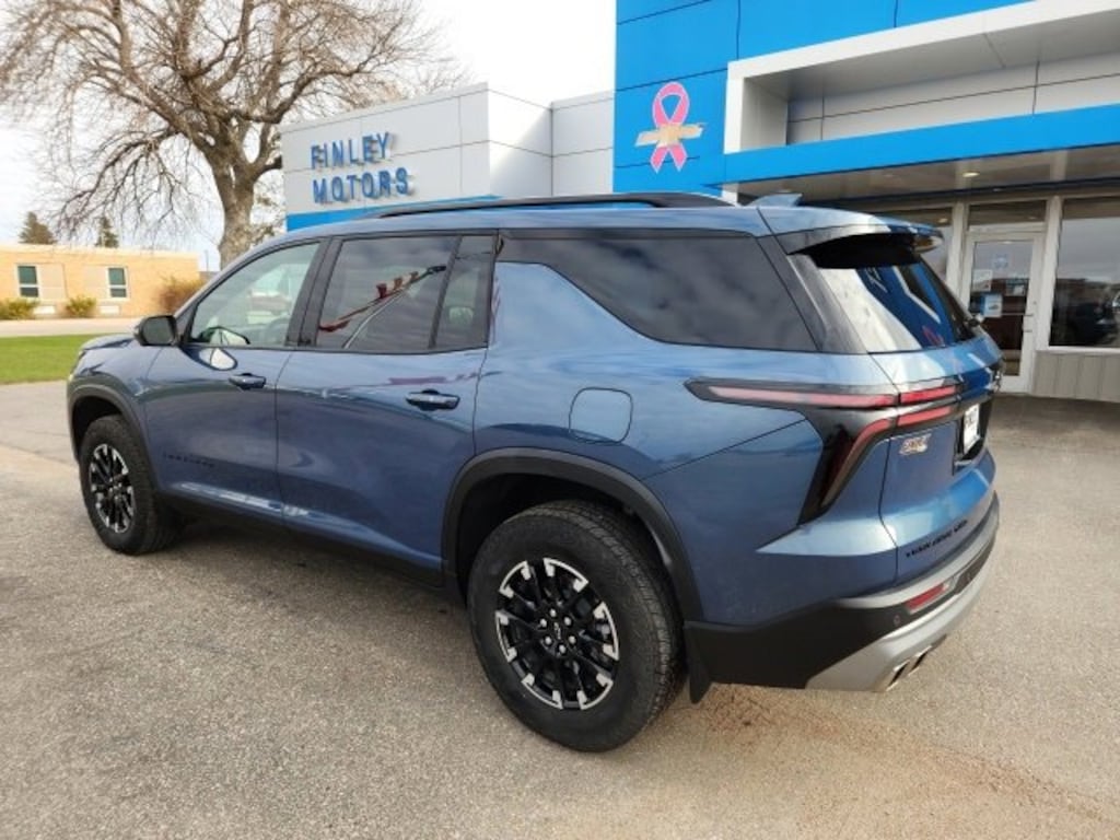 Used 2024 Chevrolet Traverse Z71 SUV