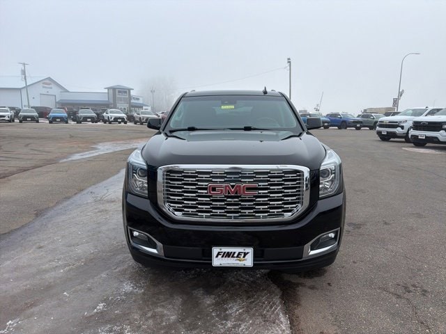 2019 Gmc Yukon Denali photo 2