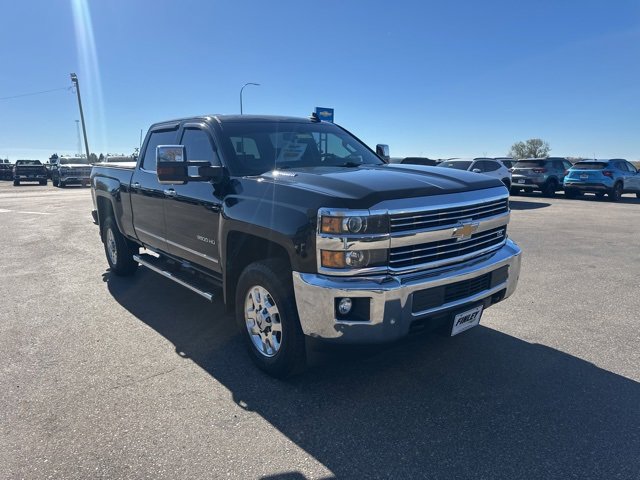 2015 Chevrolet Silverado 3500HD LTZ photo 4