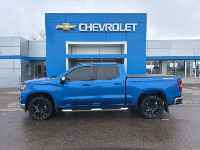 2022 Chevrolet Silverado 1500 Truck Crew Cab 
