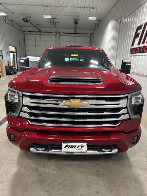 2024 Chevrolet Silverado 2500HD High Country photo 3