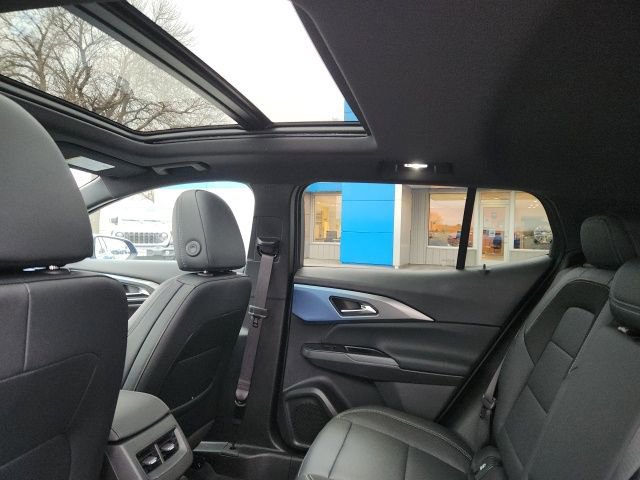 2026 Chevrolet Equinox EV 2LT - Photo 11