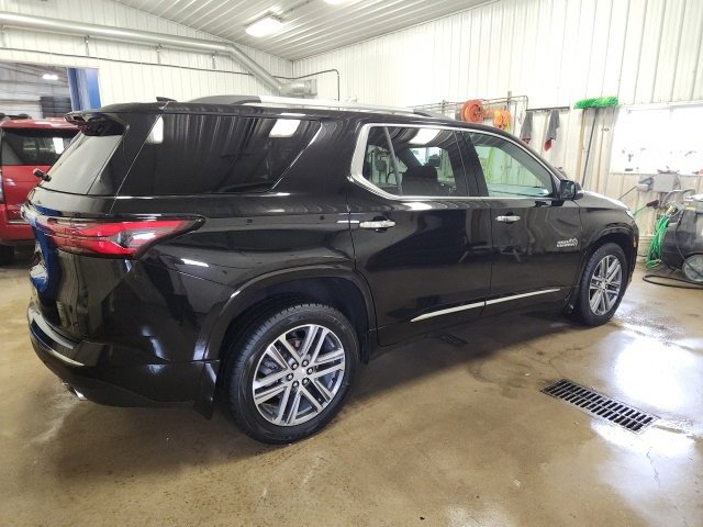 2023 Chevrolet Traverse High Country photo 3