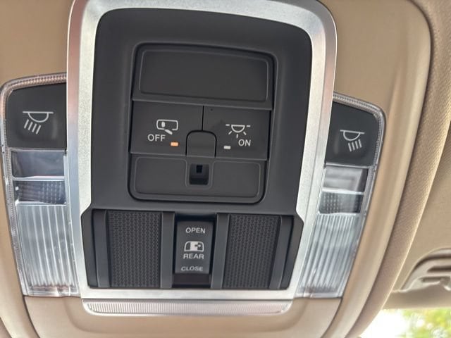 2021 RAM Ram 1500 Pickup Laramie - Photo 25