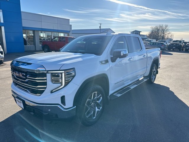Used 2024 GMC Sierra 1500 SLT with VIN 3GTUUDE86RG208677 for sale in Finley, ND