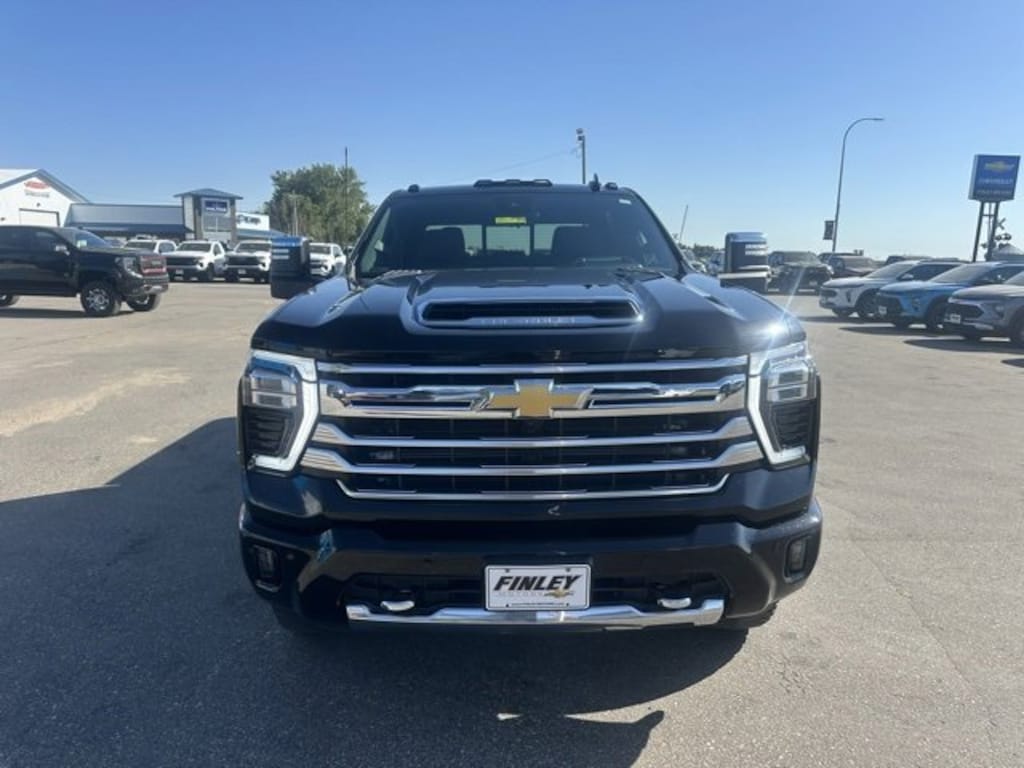 Used 2025 Chevrolet Silverado 2500 HD High Country Truck Crew Cab