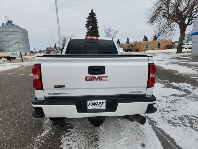 2019 Gmc Sierra 2500 HD Denali photo 4