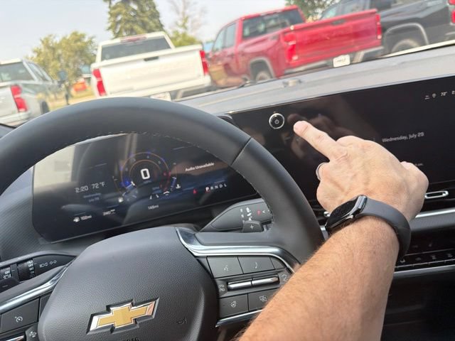 2027 Chevrolet Equinox LT - Photo 14