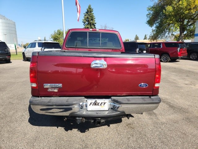 2005 Ford F-250 XL photo 4
