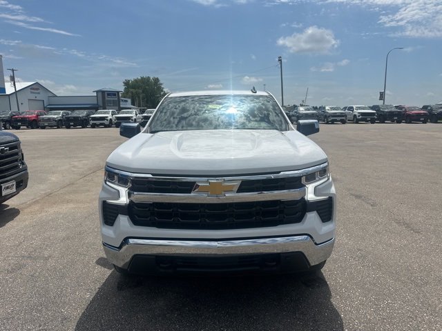 2026 Chevrolet Silverado 1500 LT photo 3