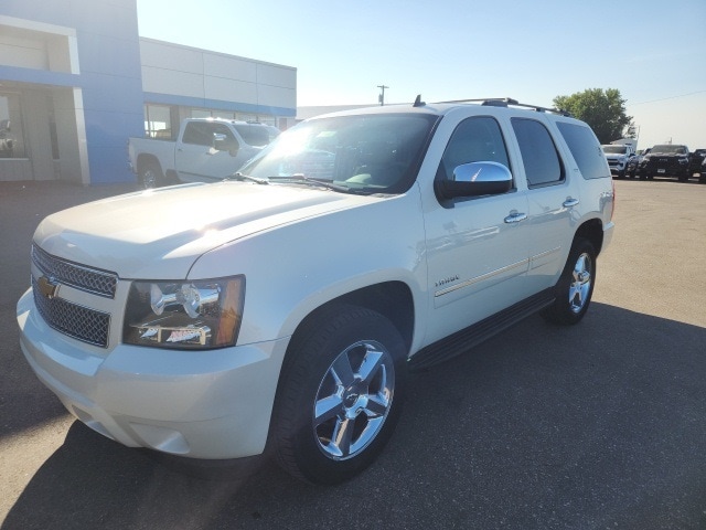 Used 2014 Chevrolet Tahoe LTZ with VIN 1GNSKCE01ER226250 for sale in Finley, ND