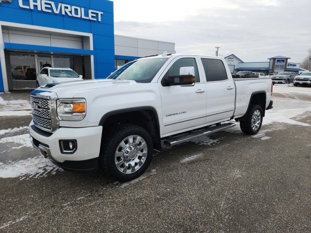 2019 Gmc Sierra 2500 HD Denali photo 2