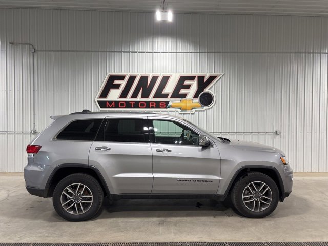 Used 2020 Jeep Grand Cherokee Limited with VIN 1C4RJFBGXLC262788 for sale in Finley, ND