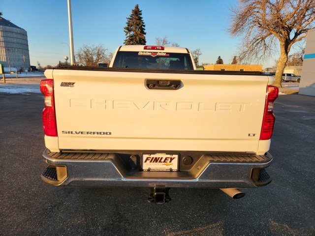 2024 Chevrolet Silverado 3500HD LT photo 4
