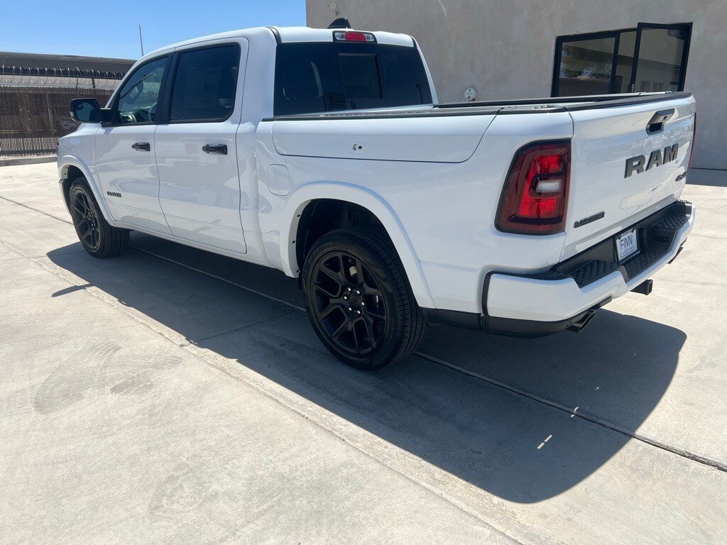 2025 Ram 1500 Laramie photo 3