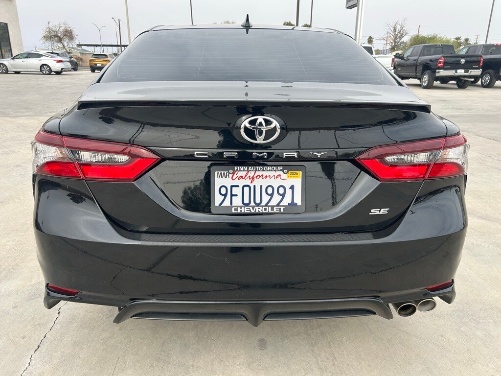 2023 Toyota Camry SE photo 4