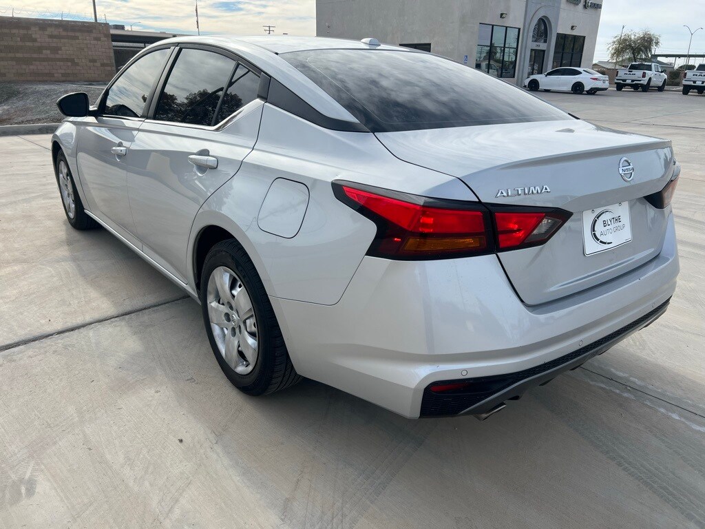 Used 2021 Nissan Altima 2.5 SR Sedan