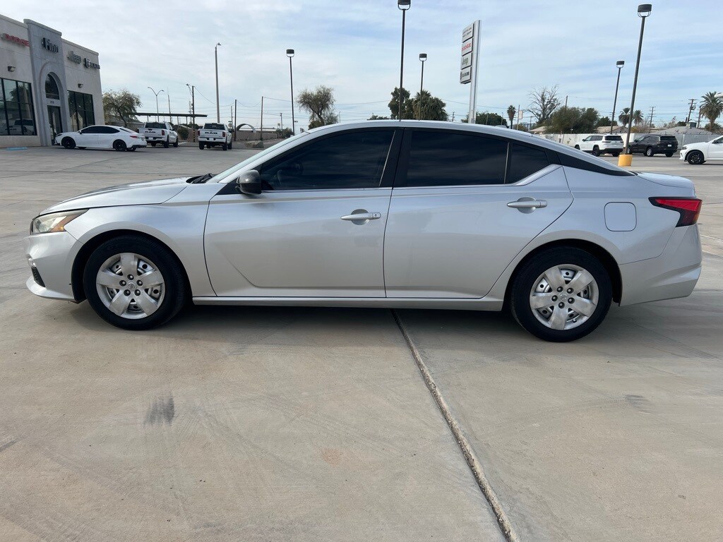 Used 2021 Nissan Altima 2.5 SR Sedan
