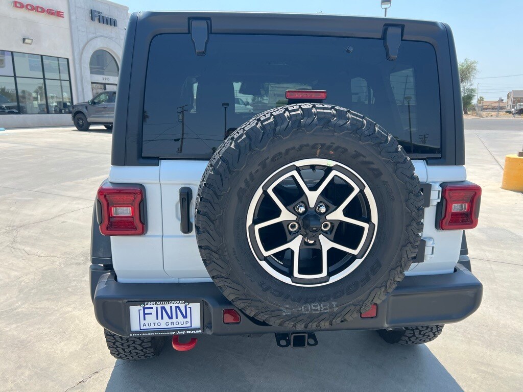 2025 Jeep Wrangler Rubicon photo 4