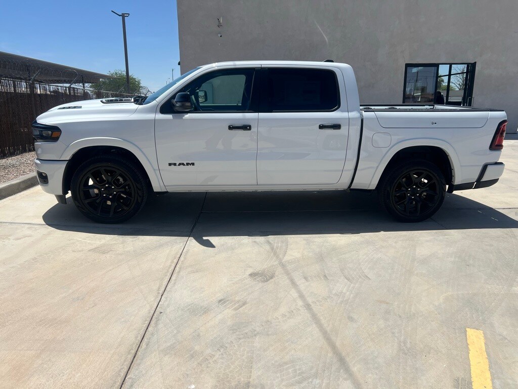2025 Ram 1500 Laramie photo 2