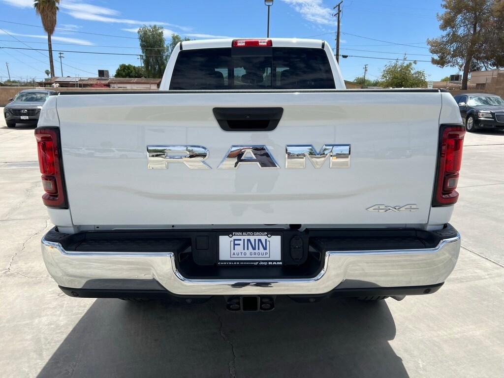 2025 Ram 2500 Tradesman photo 4