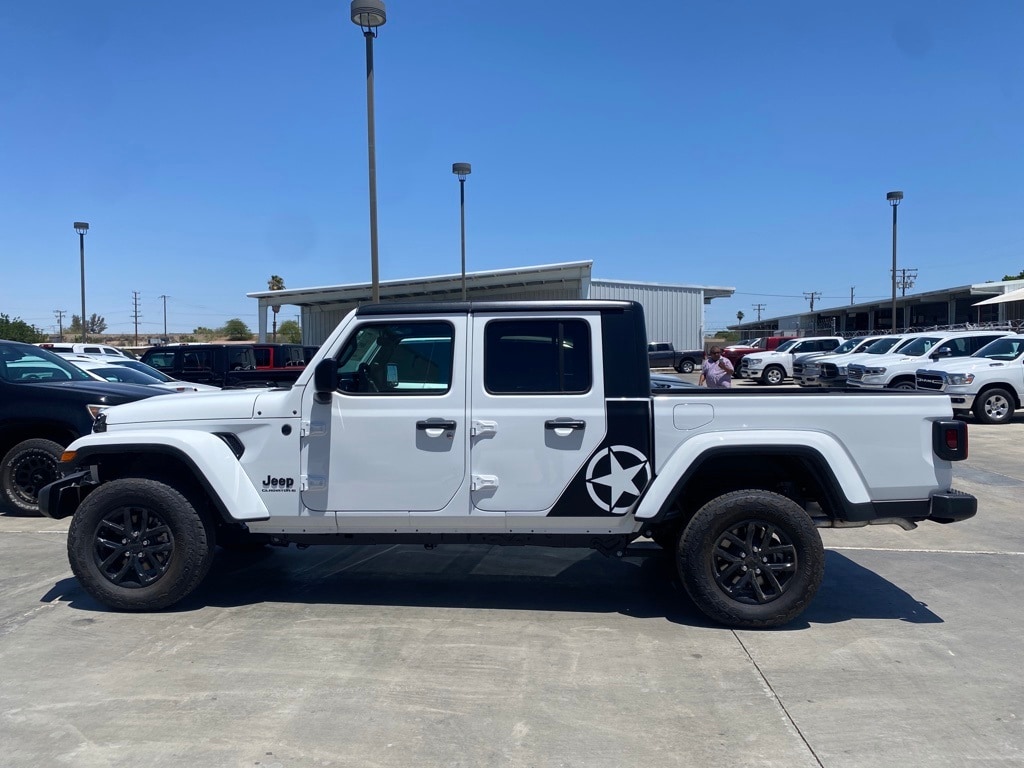 Used 2023 Jeep Gladiator Sport S with VIN 1C6HJTAG0PL506148 for sale in Blythe, CA