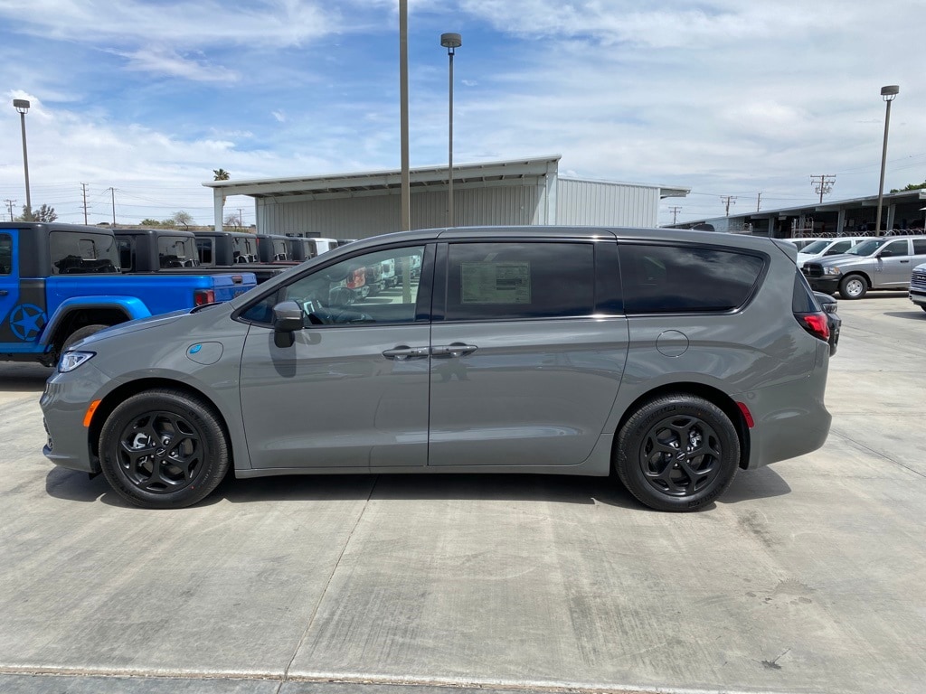 Used 2023 Chrysler Pacifica Hybrid Touring L with VIN 2C4RC1L71PR506417 for sale in Blythe, CA