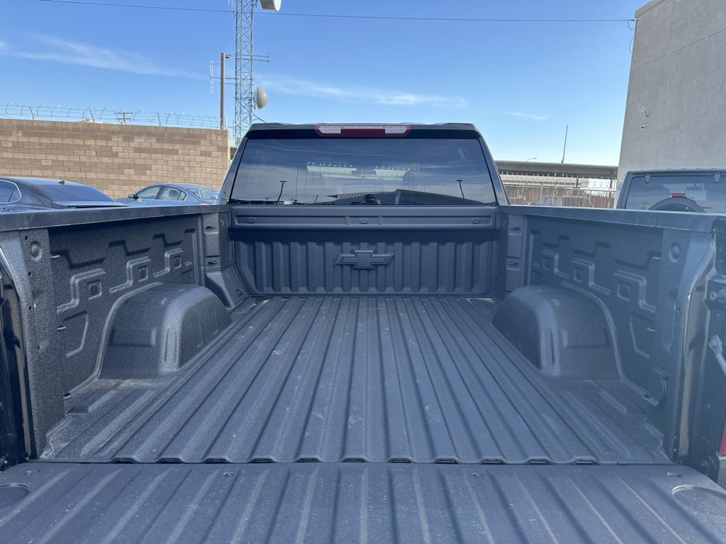 2025 Chevrolet Silverado 1500 Custom Trail Boss photo 4
