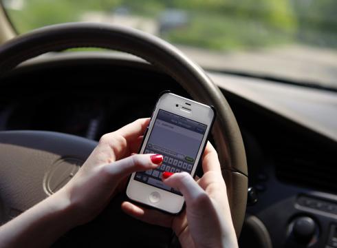 texting_while_driving.jpg