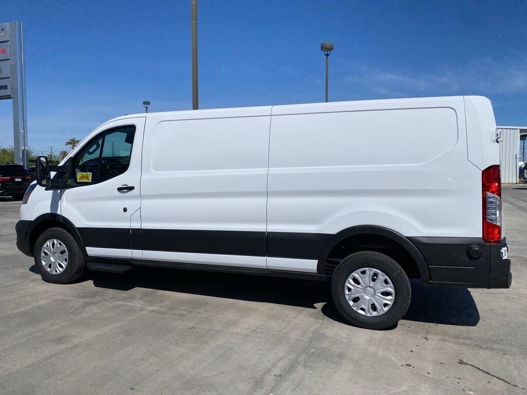 2024 Ford Transit photo 3
