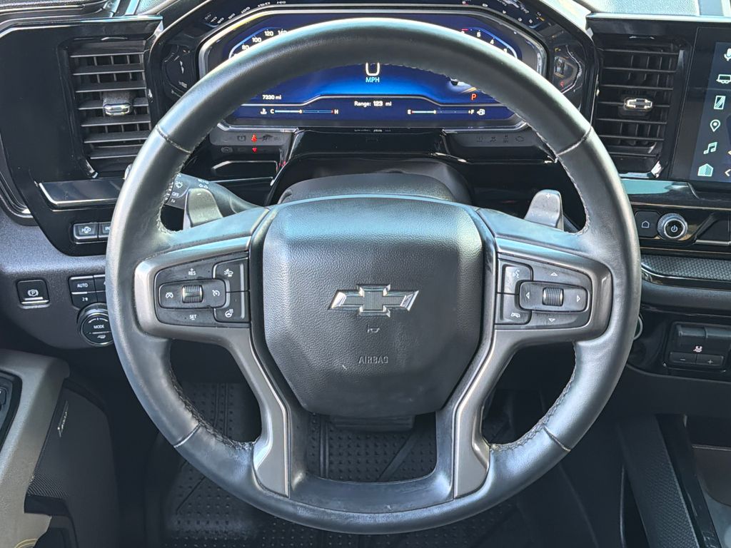 2025 Chevrolet Silverado 1500 ZR2 photo 3