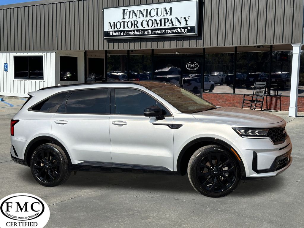 2022 Kia Sorento SX's photo