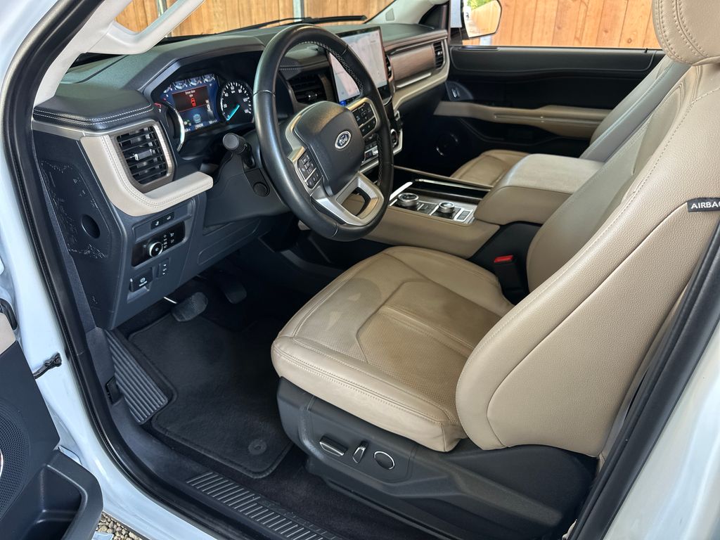 2023 Ford Expedition MAX Limited photo 2