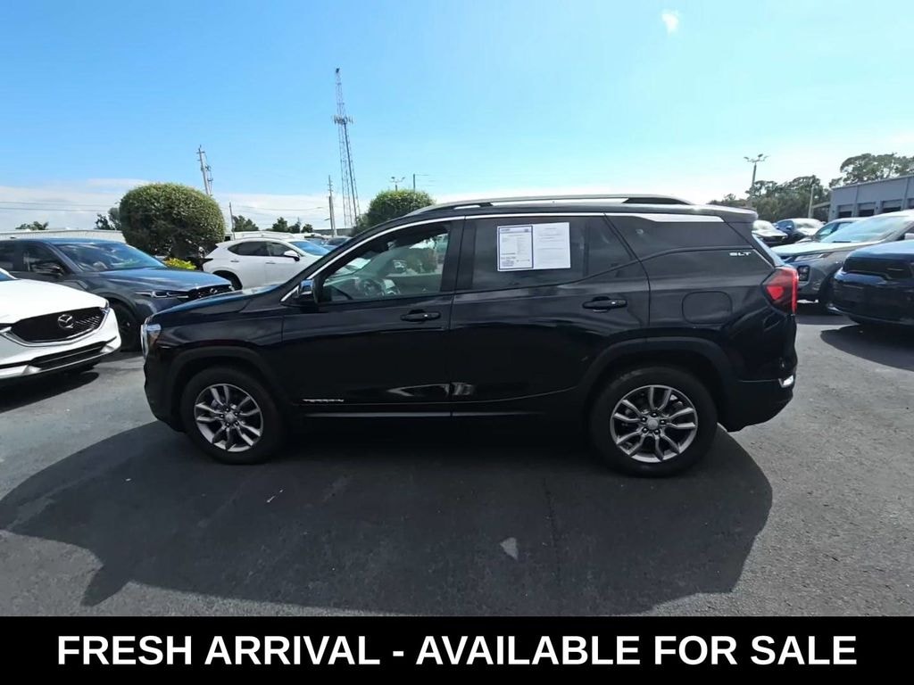 Used 2024 GMC Terrain SLT SUV