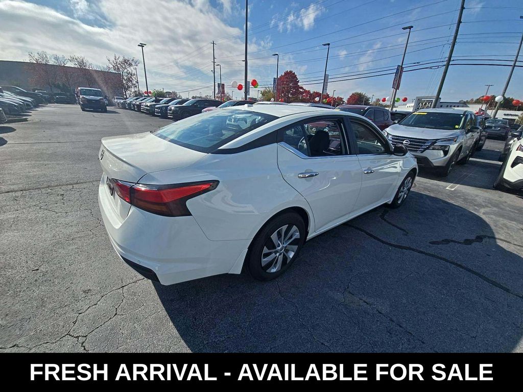 2025 Nissan Altima 2.5 S photo 4