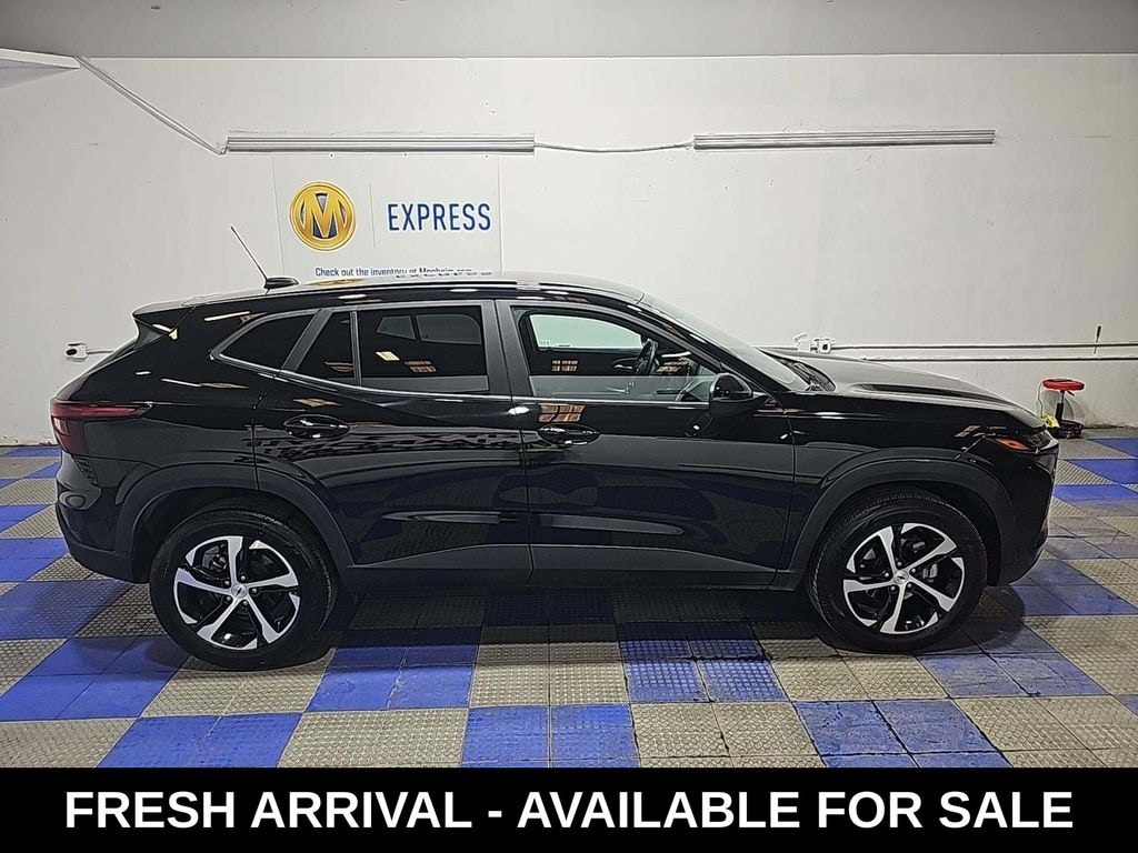 Used 2025 Chevrolet Trax 1RS SUV