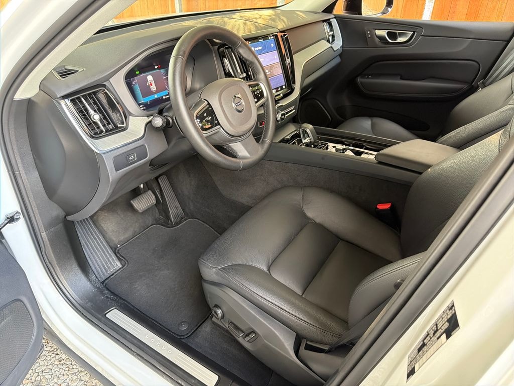 Used 2025 Volvo XC60 B5 Plus SUV