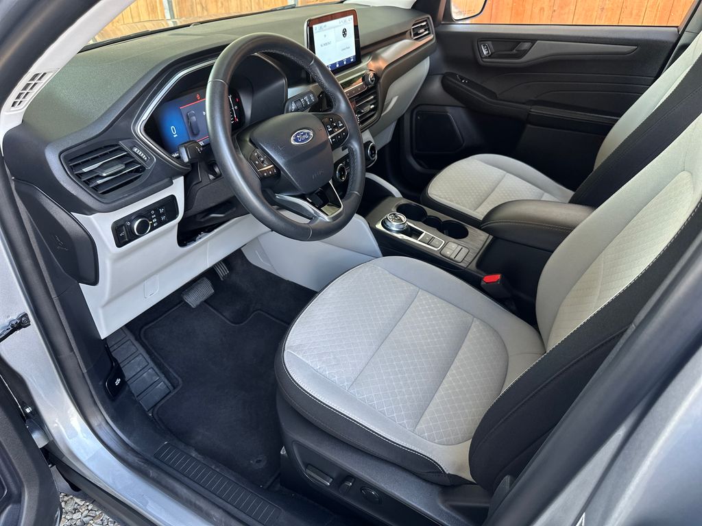 2024 Ford Escape Active photo 2