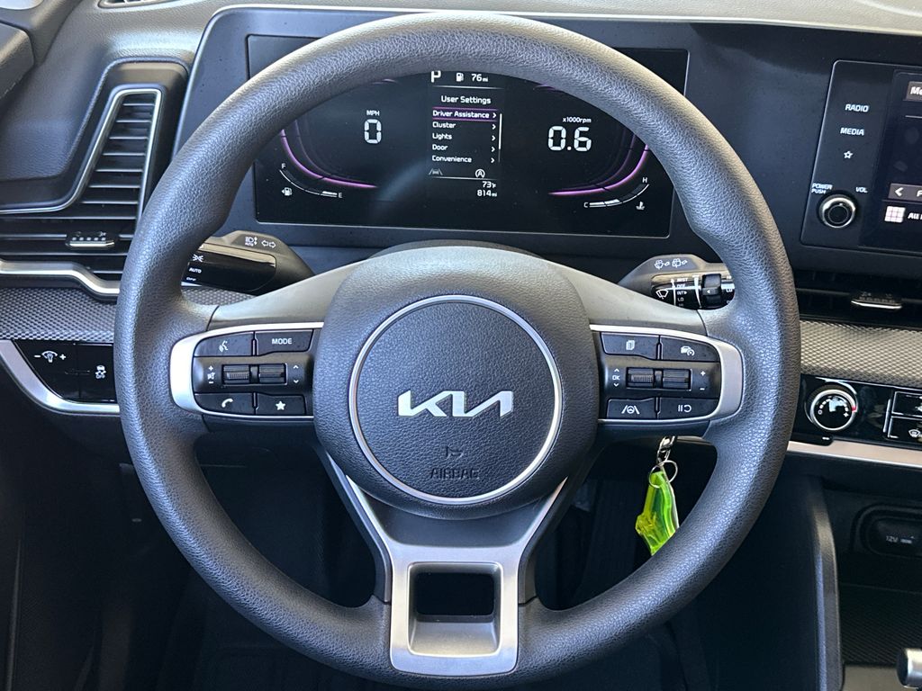 2025 Kia Sportage LX photo 4