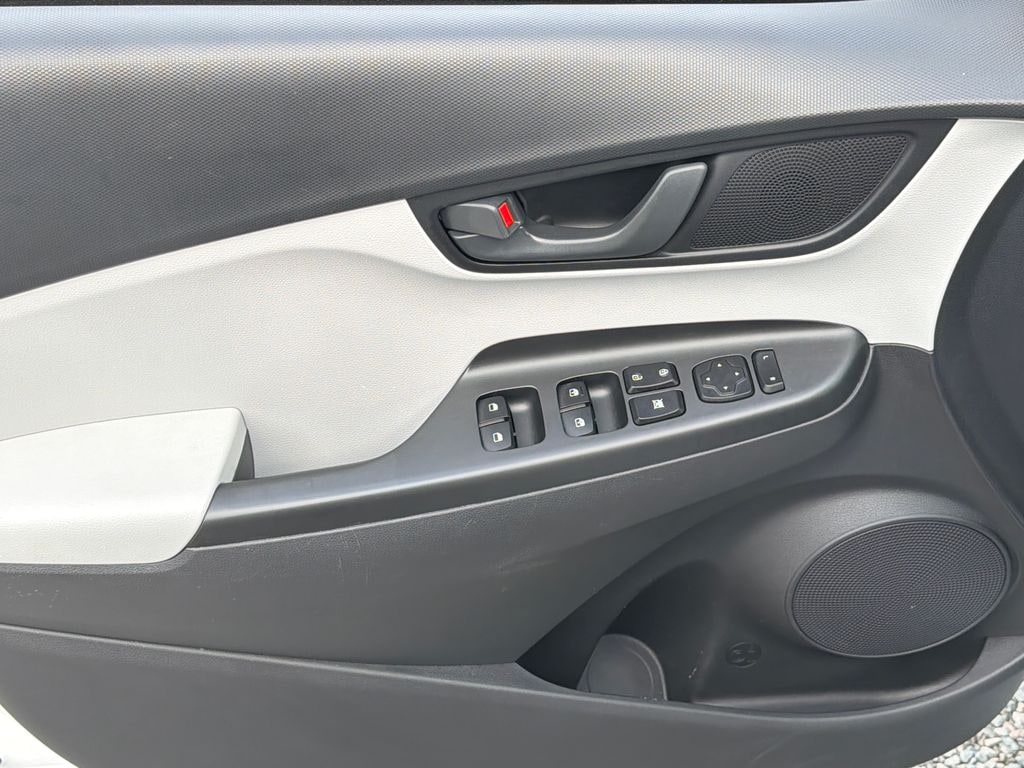 Used 2023 Hyundai Kona SEL SUV