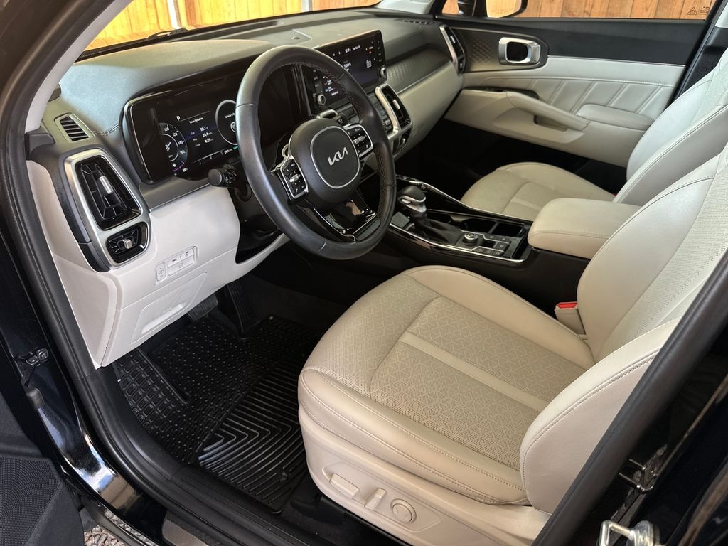 Used 2023 Kia Sorento SX SUV