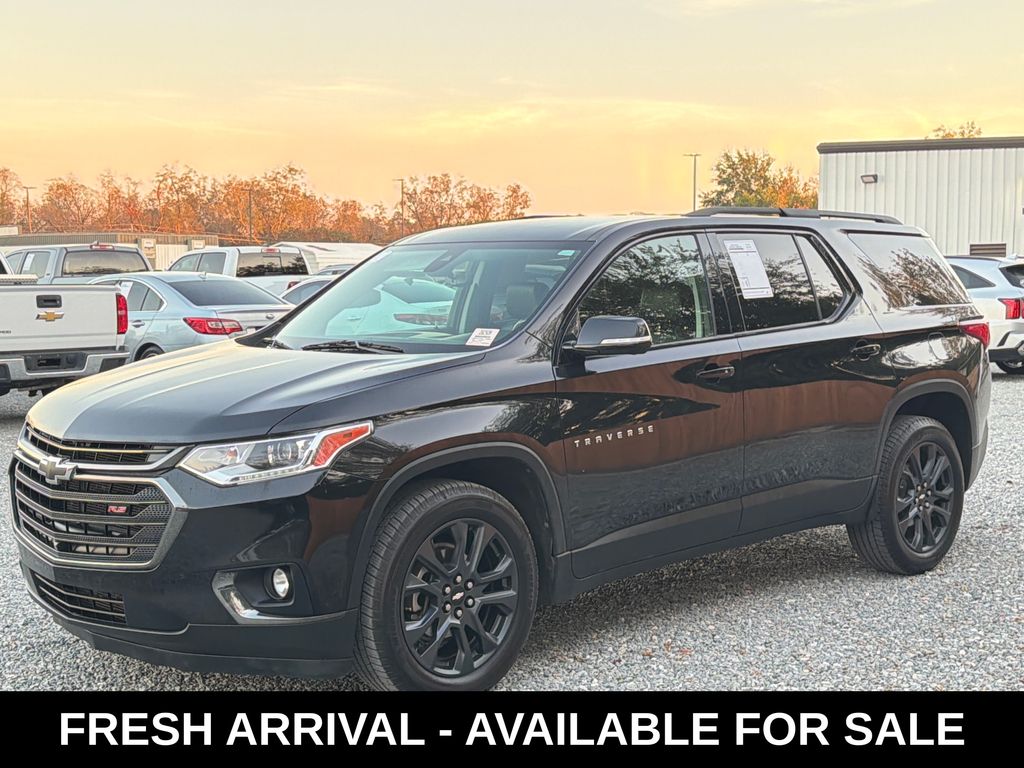 2020 Chevrolet Traverse RS photo 2