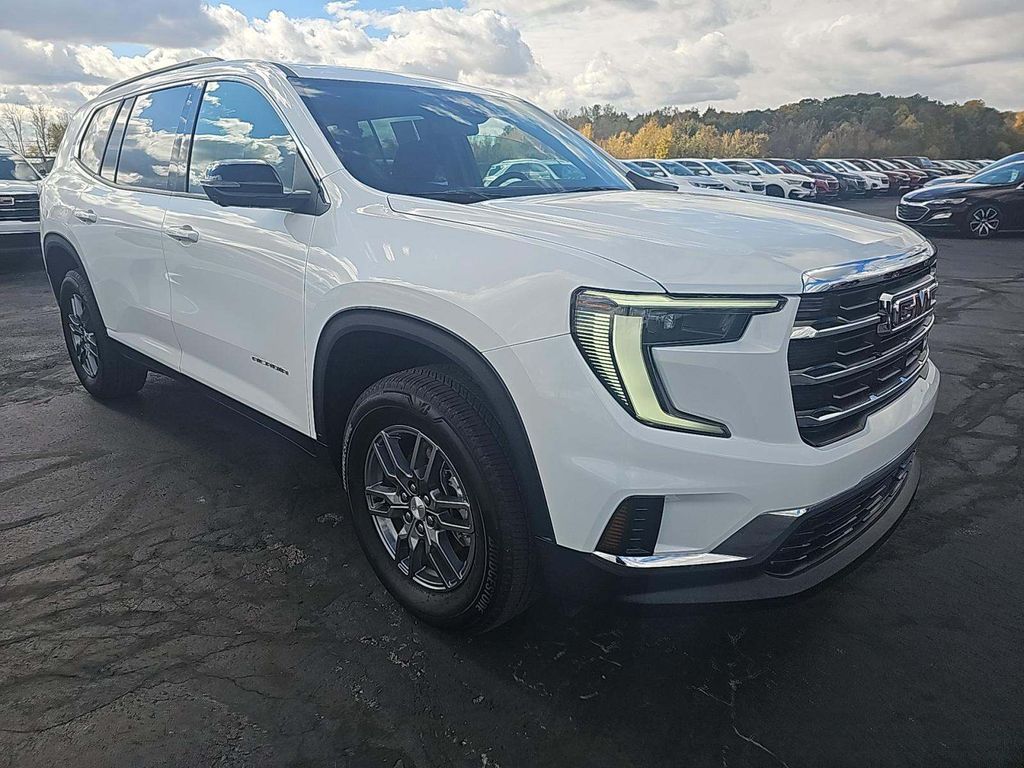 2025 GMC Acadia Elevation's photo