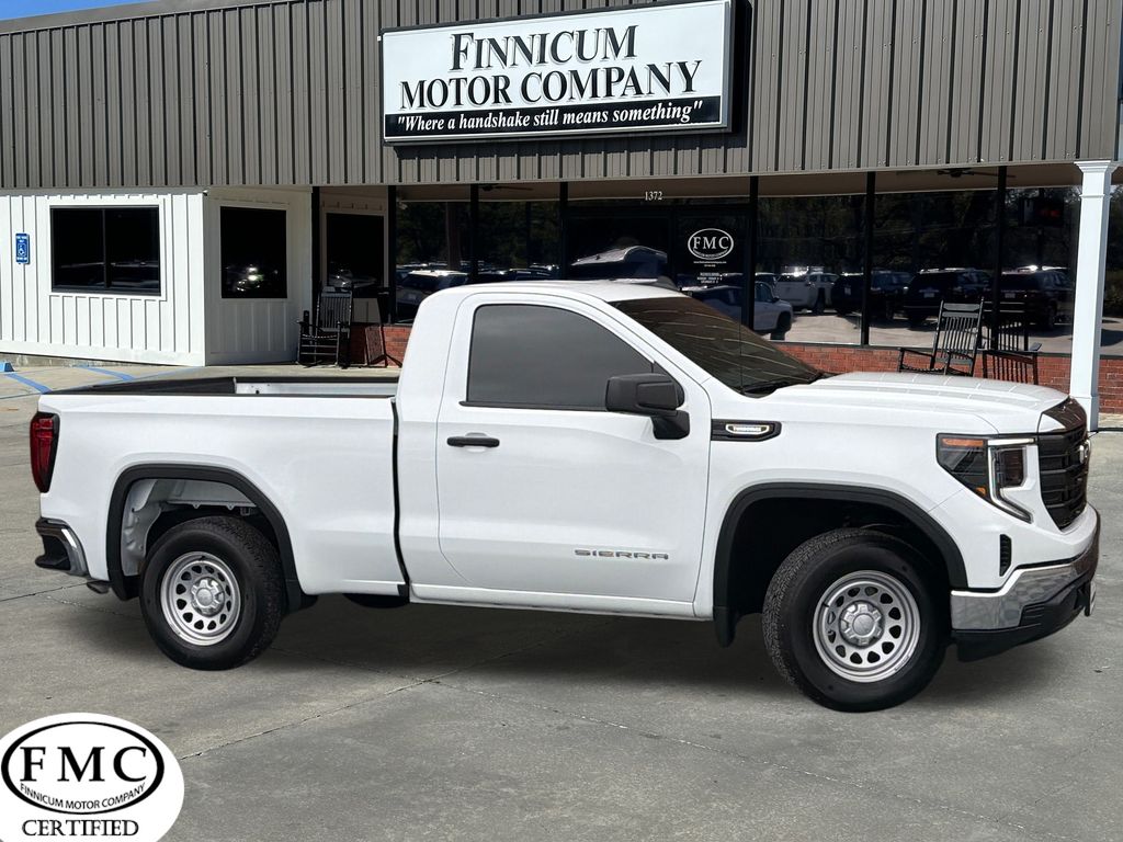 2025 GMC Sierra 1500 Pro's photo