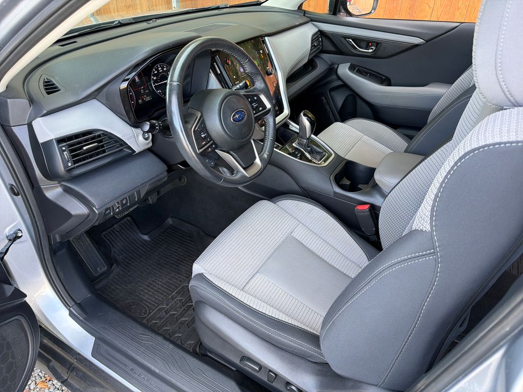 2022 Subaru Outback Premium photo 2