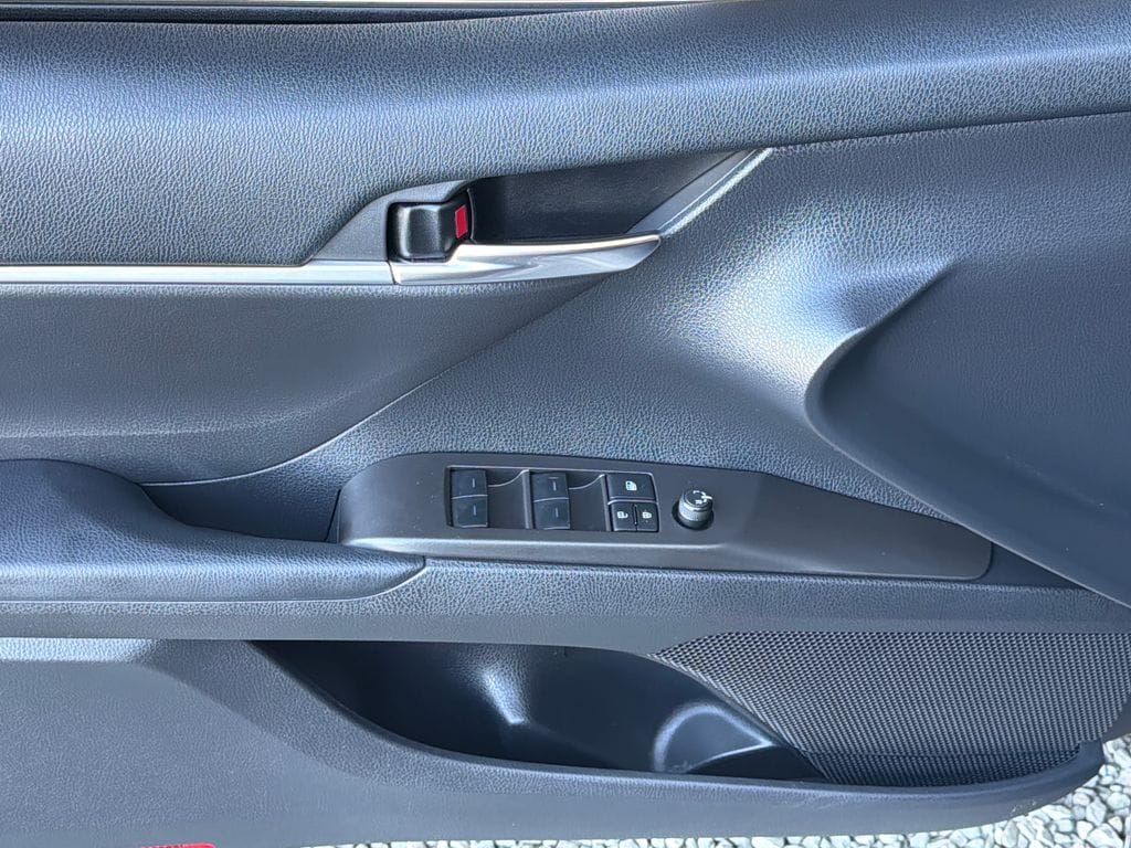 Used 2023 Toyota Camry SE Sedan