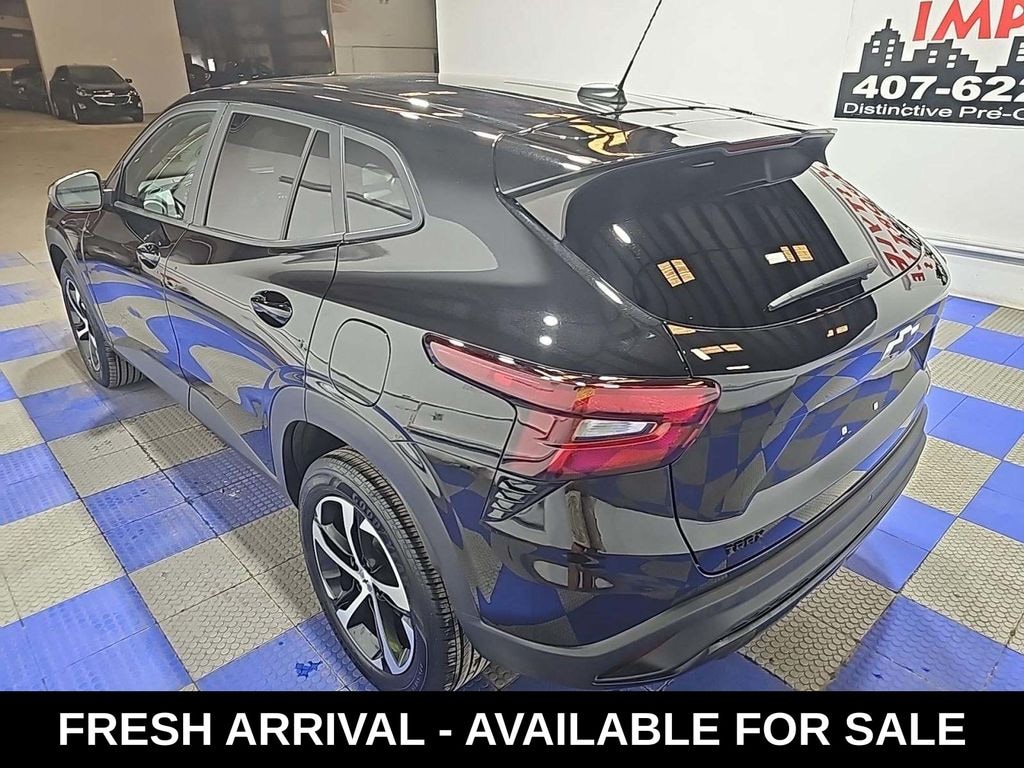 Used 2025 Chevrolet Trax 1RS SUV