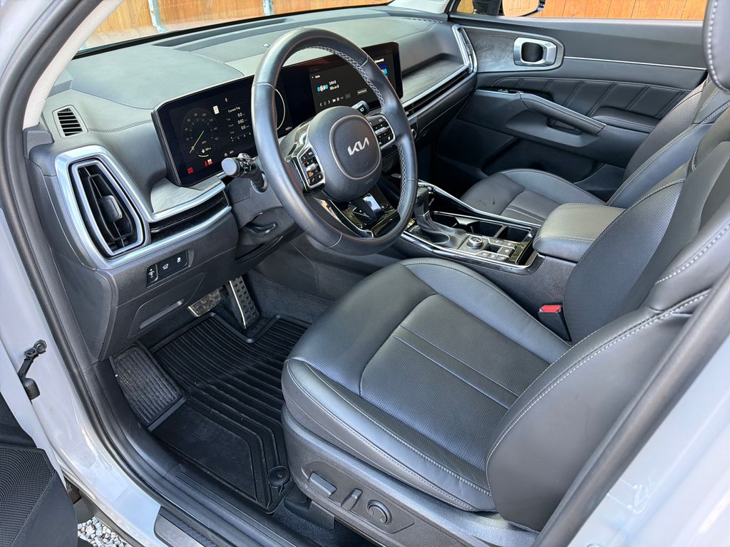 2025 Kia Sorento X-Line SX photo 2